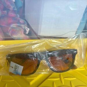 Stylish Black Blue Blocking Sunglasses with UV Protection